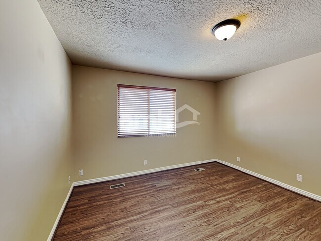 Building Photo - 4716 S 3950 W