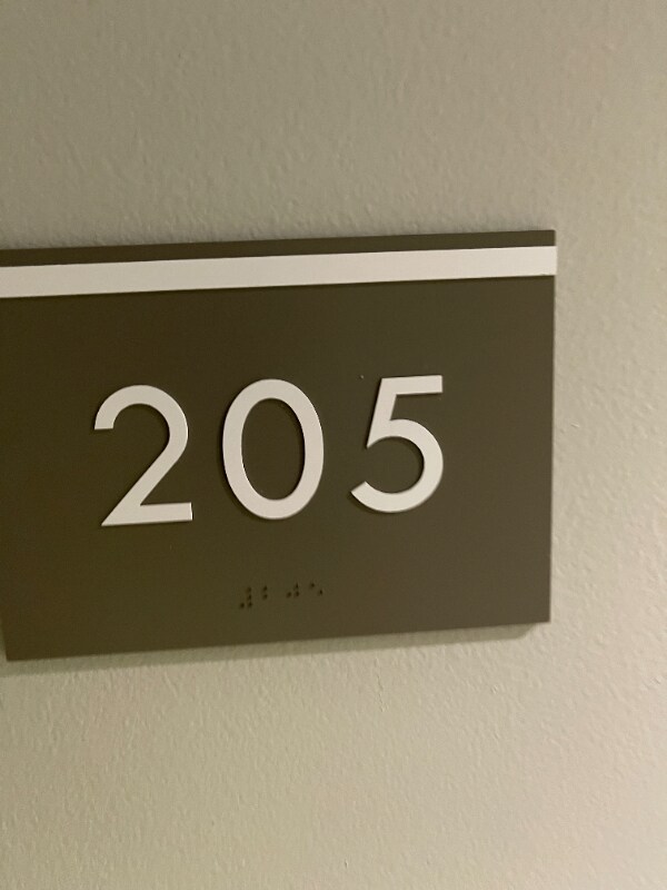 Building Photo - 1417 W 9th St