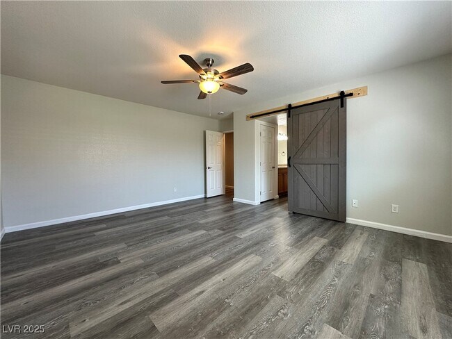 Building Photo - 10717 Red Badge Ave