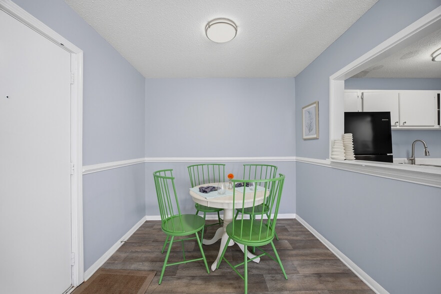 2BR 2BA Model - Marrington Village