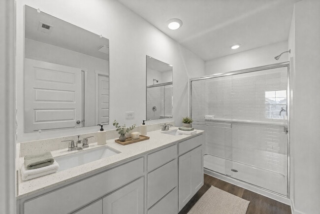 Building Photo - 13732 Palmetto Dr
