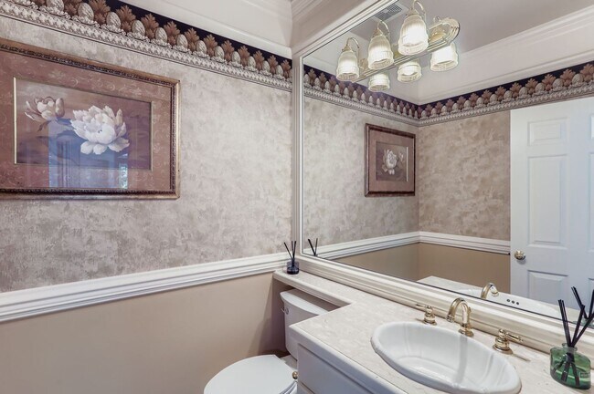 Building Photo - 5bd/2.5ba Sammamish House
