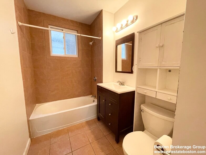 Building Photo - 52 Delle Ave