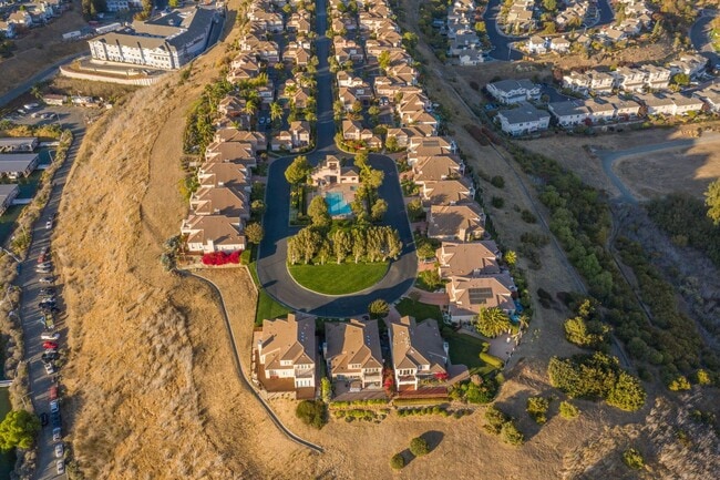 Building Photo - Desirable Gated Community With Breathtaking Water views