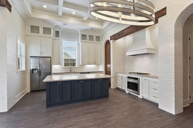 Building Photo - Luxury Townhome in Preserve at Harveston! ...