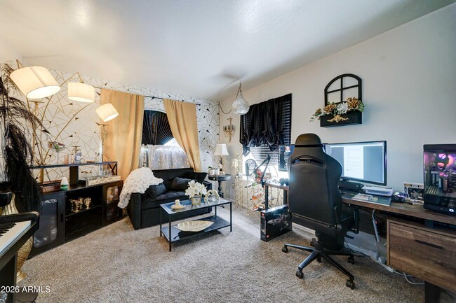 Building Photo - 2744 S Raven