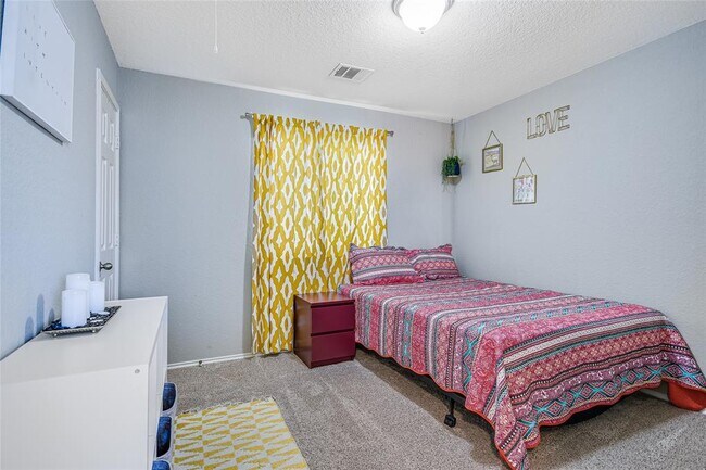 Building Photo - 1410 Davis Mountain Loop