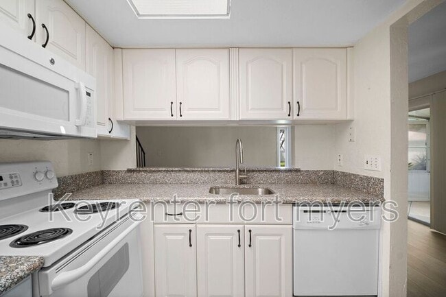 Building Photo - 3291 Prince Edward Island Cir