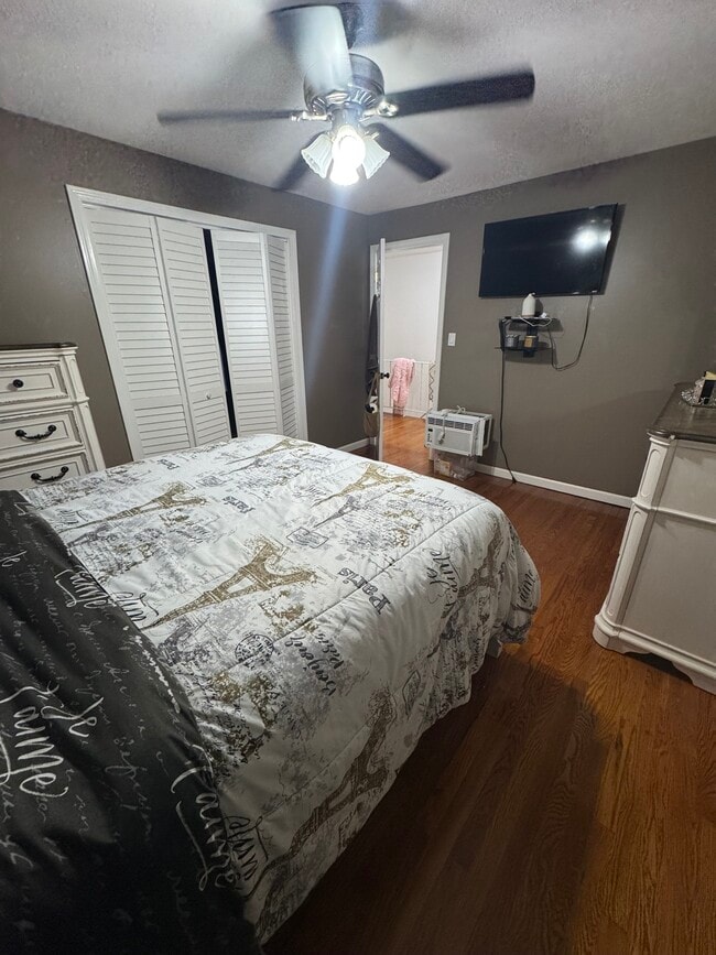 Building Photo - 230 Stonybrook Rd