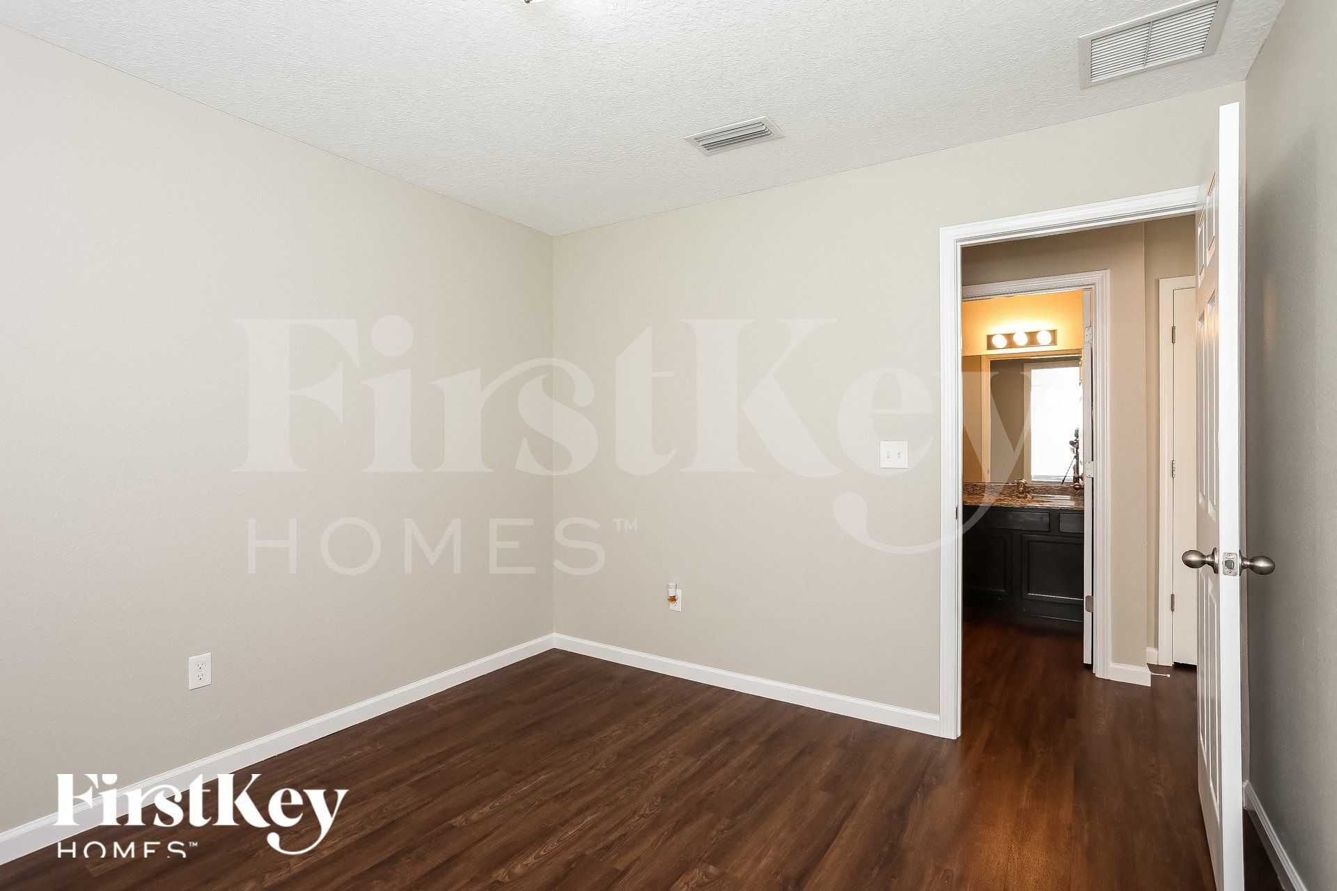 Building Photo - 78295 Saddle Rock Rd