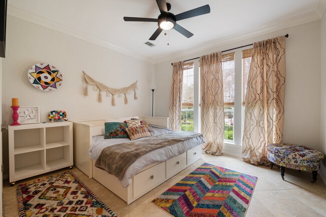 Building Photo - 5401 Ketch Ct