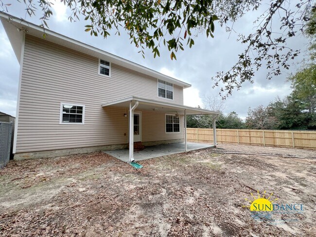 Building Photo - Updated 4 Bedroom Home in Crestview
