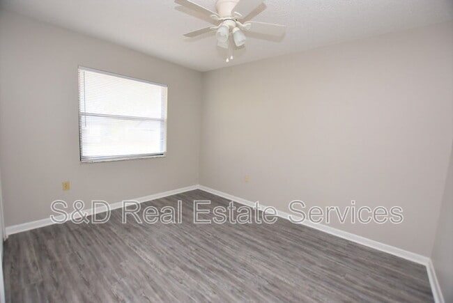 Building Photo - 237 Marble Ln