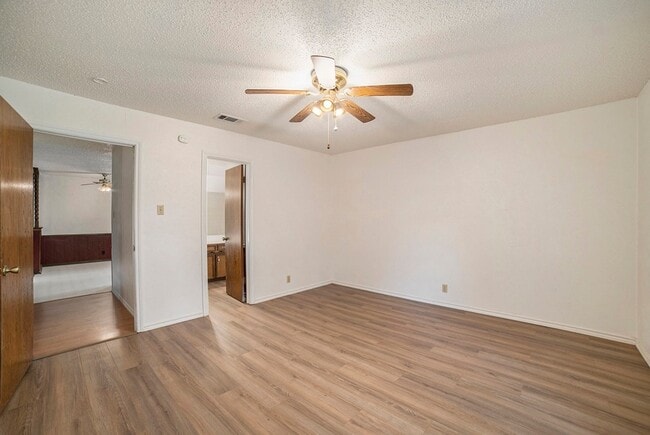 Building Photo - 1608 San Antone Ln