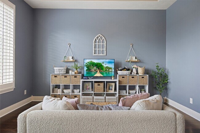 Building Photo - 16817 W Caramel Apple Trail