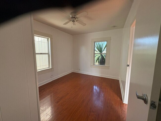 Building Photo - 16115 Firmona Ave