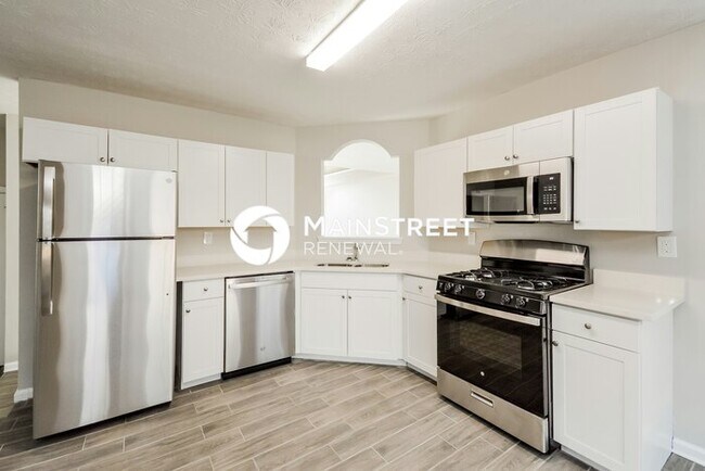 Building Photo - 4 Bedroom Pet-Friendly Home in McDonough, GA with Main Street Renewal