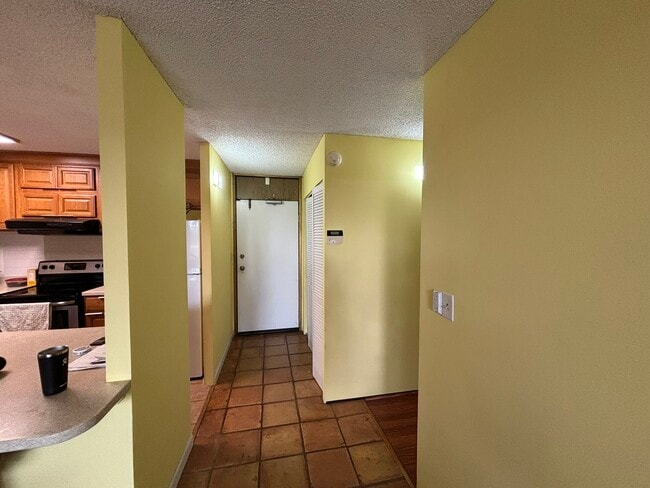 Building Photo - 1830 Wilikina Dr