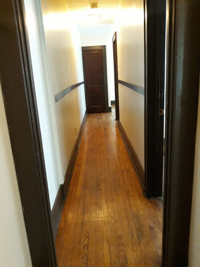 Building Photo - 265 Grand Ave