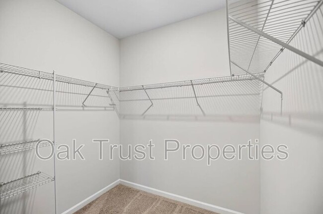 Building Photo - 216 Sarcoxie Rd