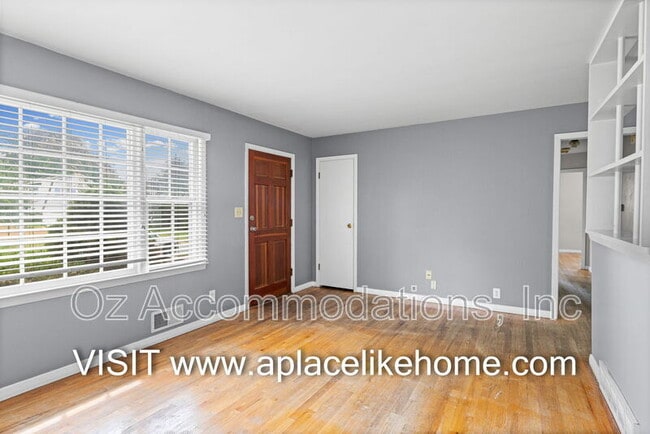 Building Photo - 8810 Benson St