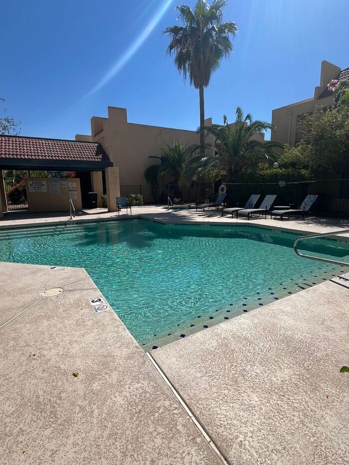 Building Photo - 1201 S McClintock Dr