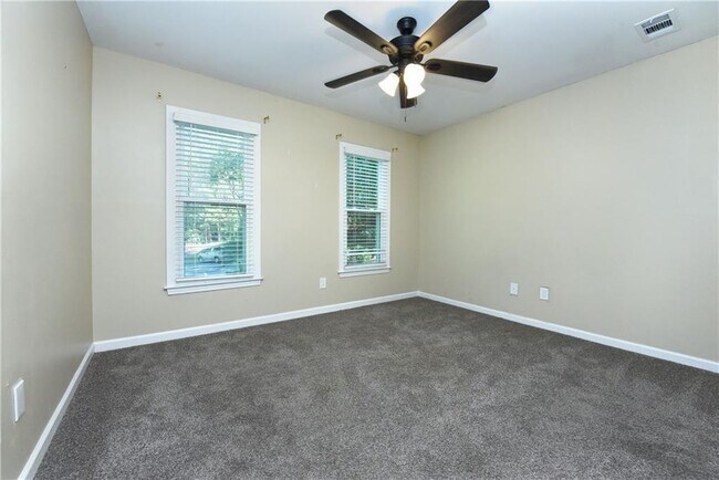 Building Photo - 2130 Hickory Cove