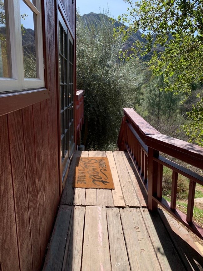 Entrance - 23273 Red Rock Rd