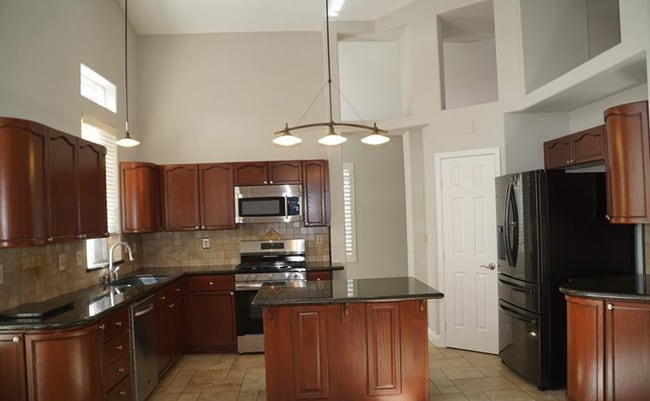 Building Photo - 8809 Las Olivas Ave