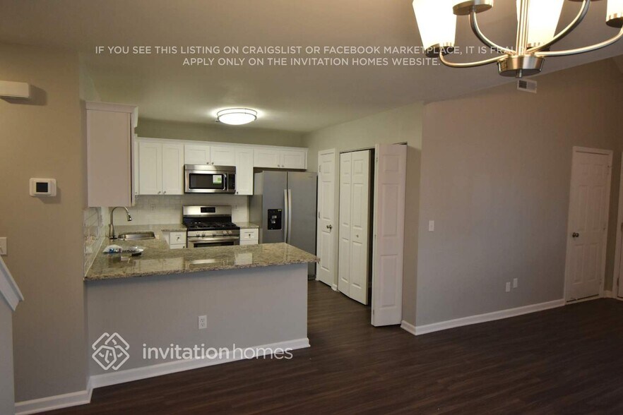 Building Photo - 11028 Astor Hill Dr