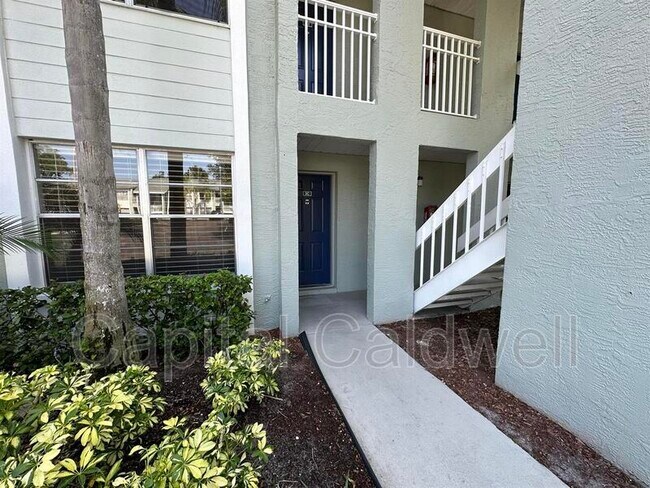 Building Photo - 5440 S MacDill Ave
