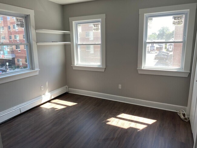 Building Photo - Rantoul Street