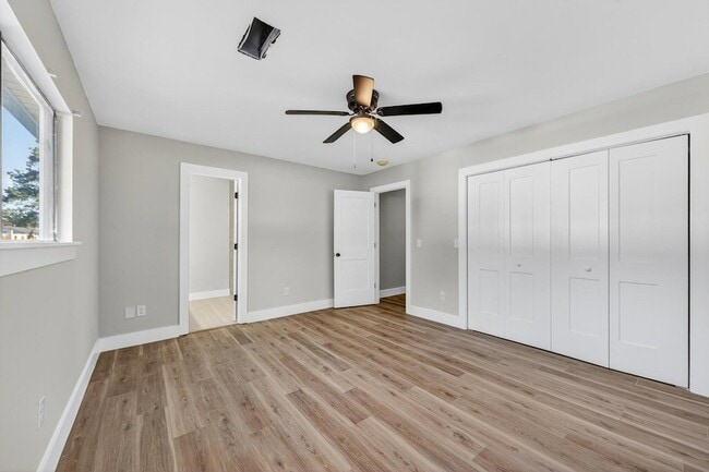 Building Photo - 2943 Cathedral Ln