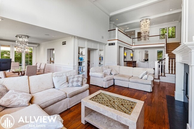 Building Photo - Stunning 3 Bedroom + Bonus Room 3.5 Bath A...