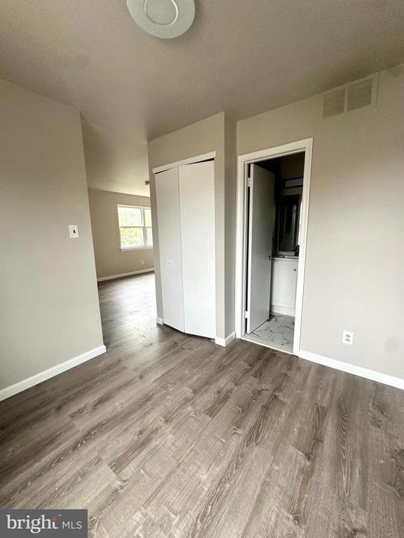 Building Photo - 33 Franklin Dr