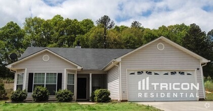Building Photo - 1311 Meadow Walk Dr