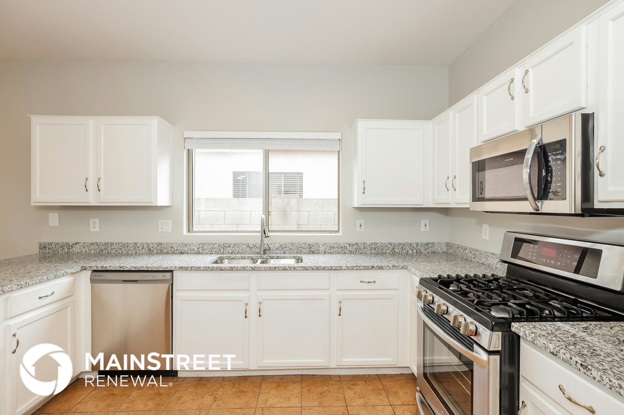 Building Photo - 12914 W Rosewood Dr