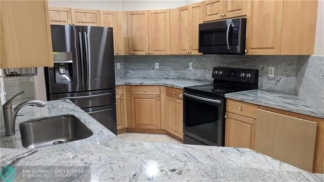 Primary Photo - 685 Conservation Dr