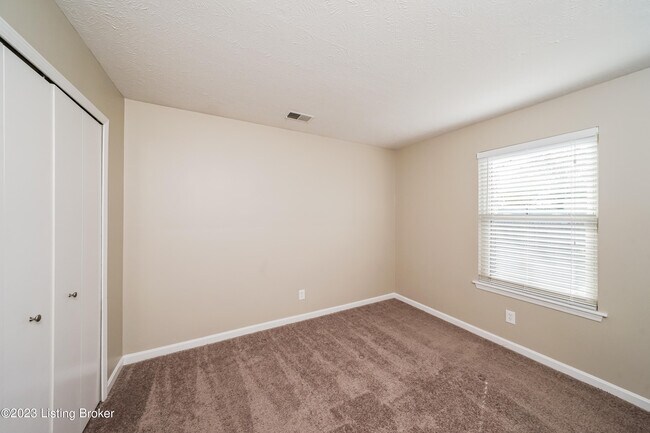 Building Photo - 3702 Bartlett Ct