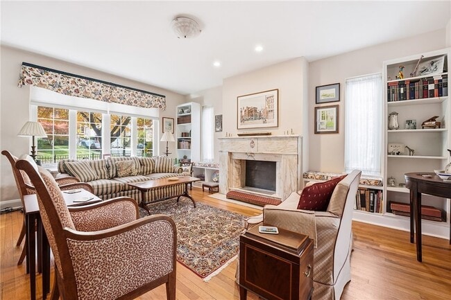 Building Photo - 901 S Trenton Ave