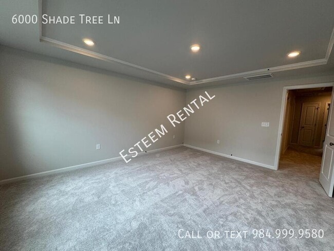 Building Photo - 6000 Shade Tree Ln