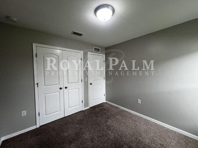 Building Photo - Peaceful and Pet Friendly — 4BR/2BA Duplex in Vistanna Villas — Save $750 When You Apply by Febru...