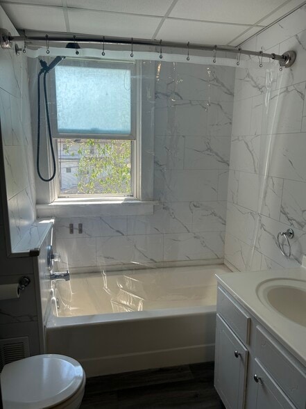 Building Photo - 2416 10th St NW