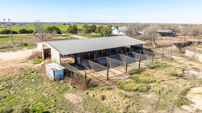 Building Photo - 6506 FM 913, Stephenville, TX 76401