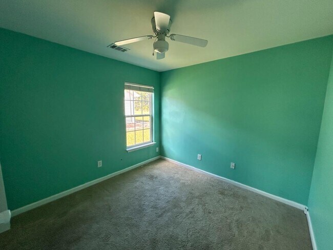 Building Photo - 8000 Pleasant Point Ln