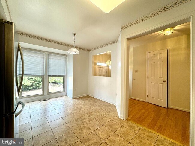 Building Photo - 10175 Treble Ct