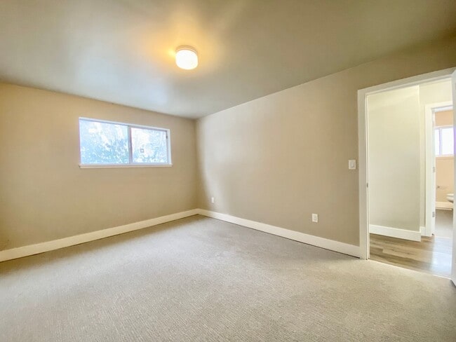 Building Photo - Renovated Home Surrounded By Scenic Orchard Bliss