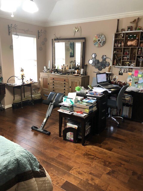 Building Photo - 25254 Finchgrove Ln