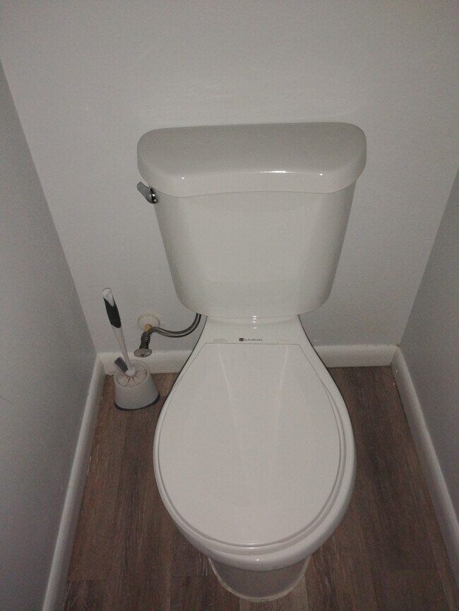 Building Photo - 2549 Grassy Point Dr