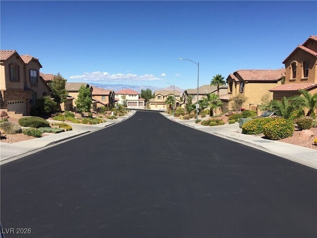 Building Photo - 1169 Midori St